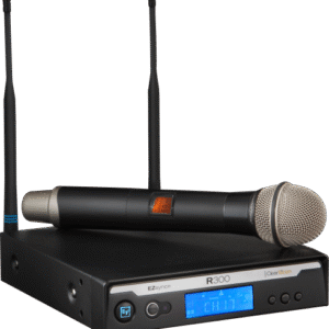 R300-HD Handheld system with PL22 dynamic microphone