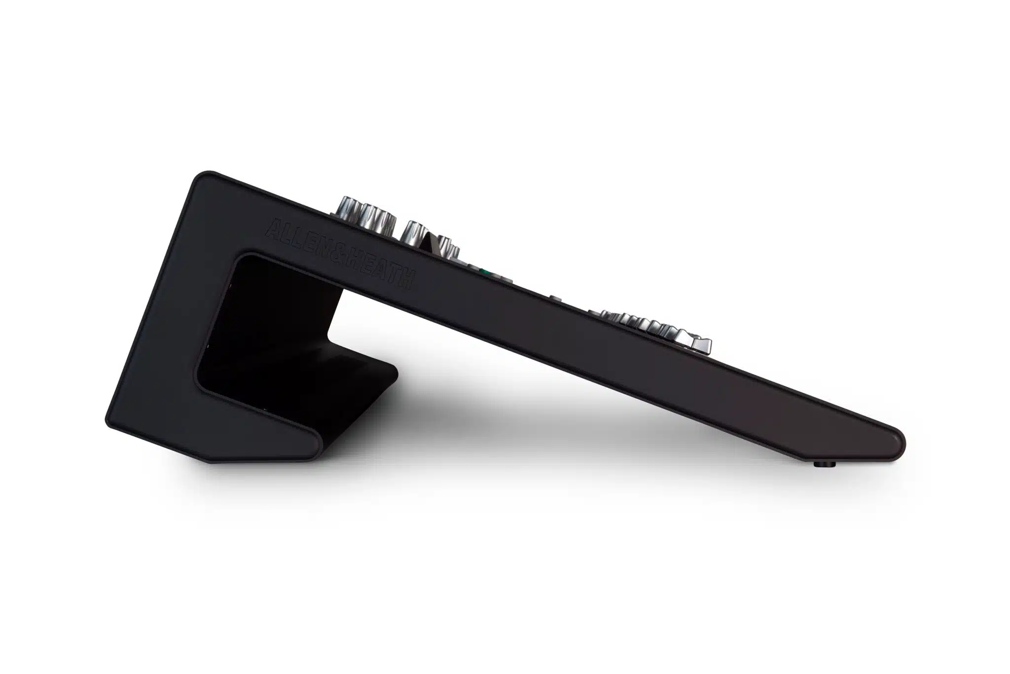 Allen & Heath QU-32 Digital Mixer with 32 Input - Image 6